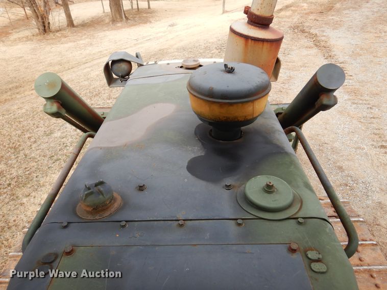 image for item DK4296 1982 Caterpillar D5B  dozer