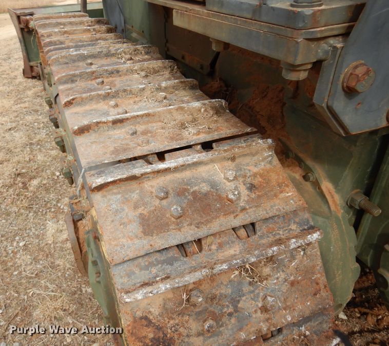 image for item DK4296 1982 Caterpillar D5B  dozer