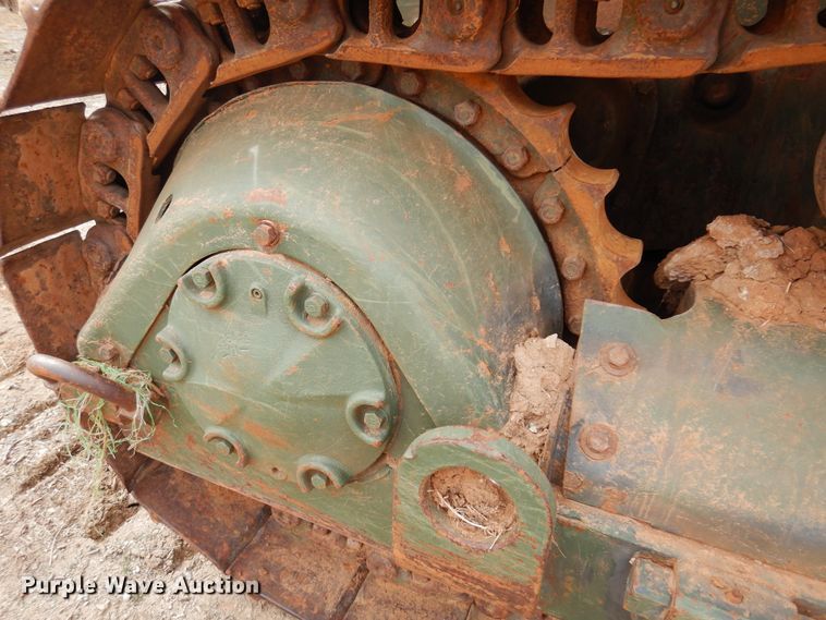 image for item DK4296 1982 Caterpillar D5B  dozer