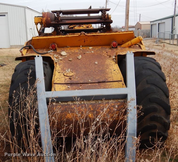 image for item DK4297 1972 Caterpillar 613  elevating scraper