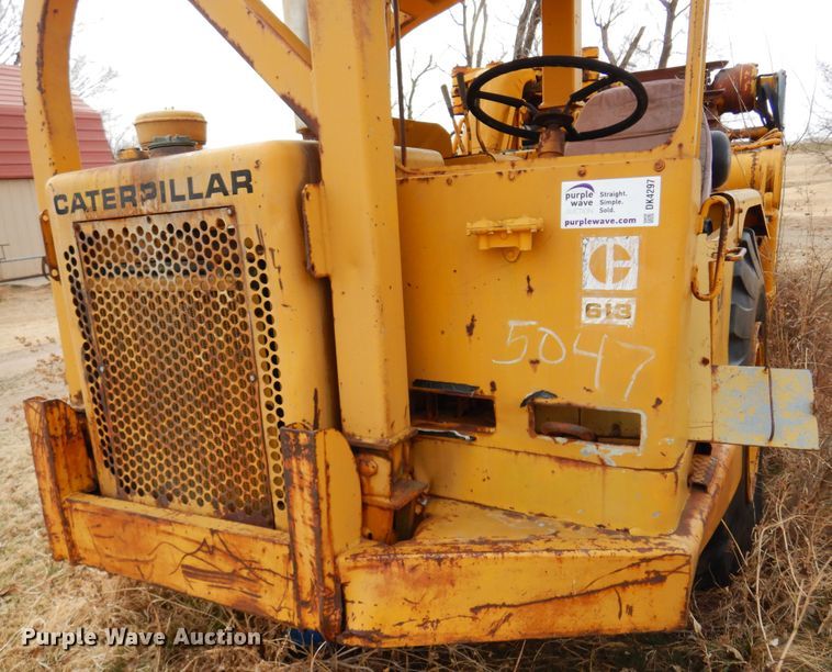 image for item DK4297 1972 Caterpillar 613  elevating scraper