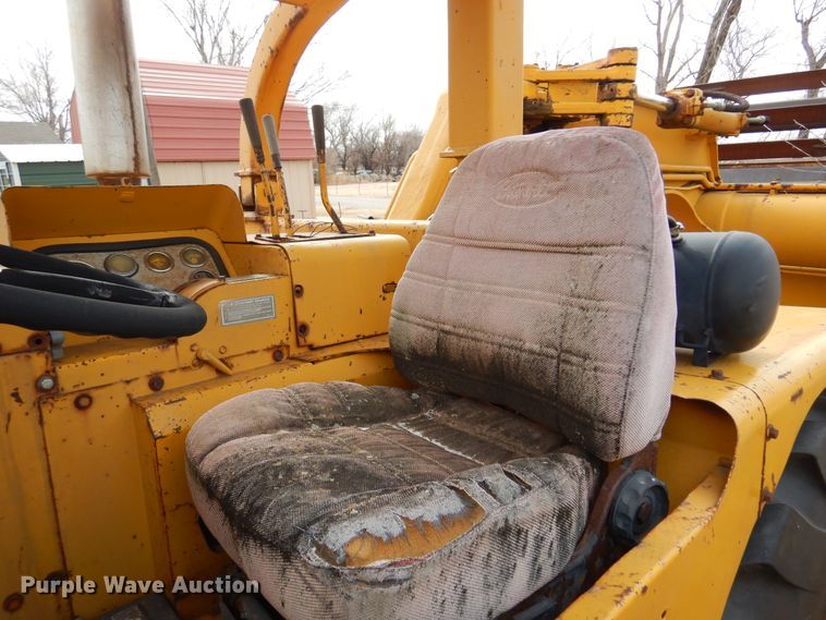 image for item DK4297 1972 Caterpillar 613  elevating scraper