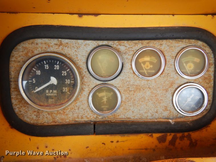 image for item DK4297 1972 Caterpillar 613  elevating scraper