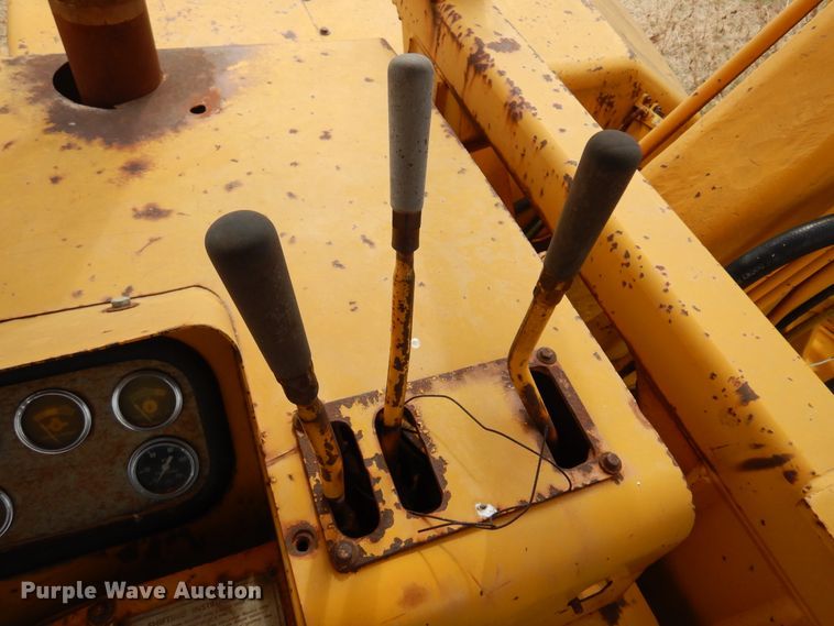 image for item DK4297 1972 Caterpillar 613  elevating scraper