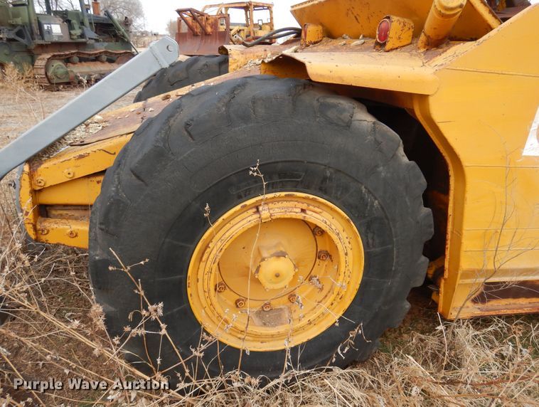 image for item DK4297 1972 Caterpillar 613  elevating scraper