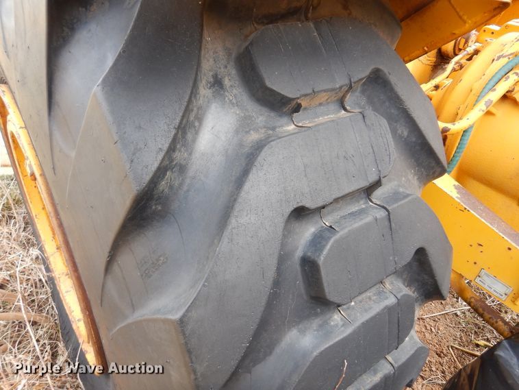 image for item DK4297 1972 Caterpillar 613  elevating scraper