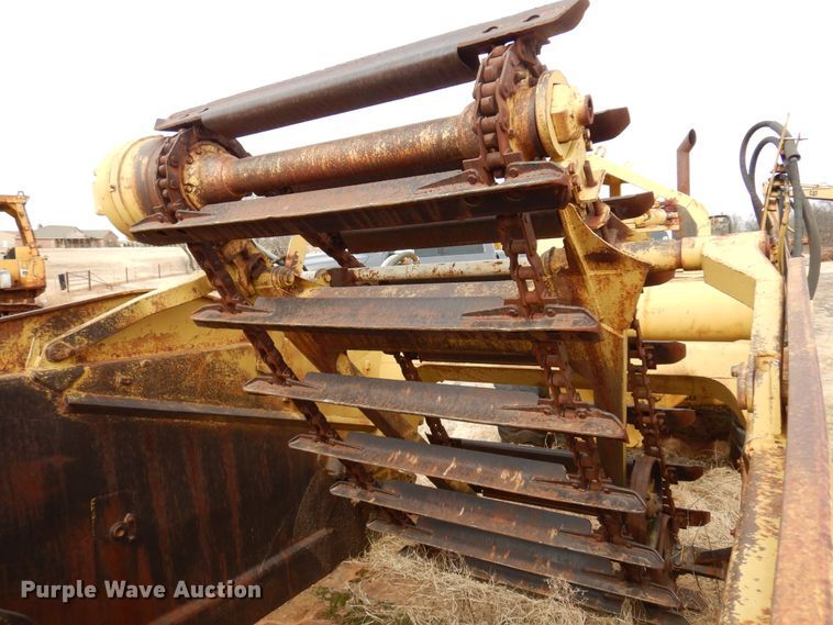 image for item DK4298 1970 Caterpillar 613  elevating scraper