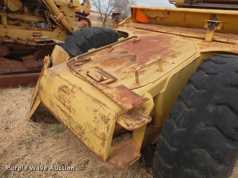 image for item DK4298 1970 Caterpillar 613  elevating scraper