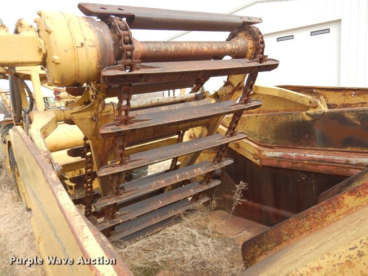 image for item DK4298 1970 Caterpillar 613  elevating scraper