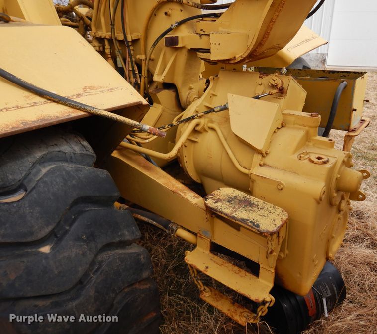 image for item DK4298 1970 Caterpillar 613  elevating scraper