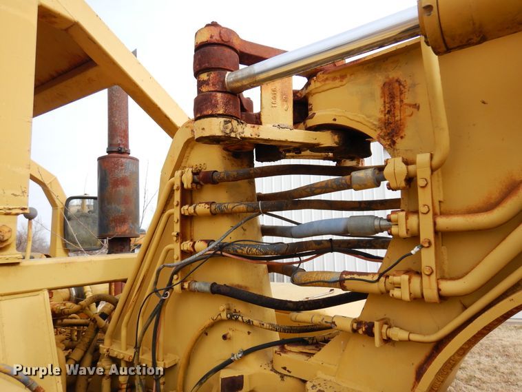 image for item DK4298 1970 Caterpillar 613  elevating scraper