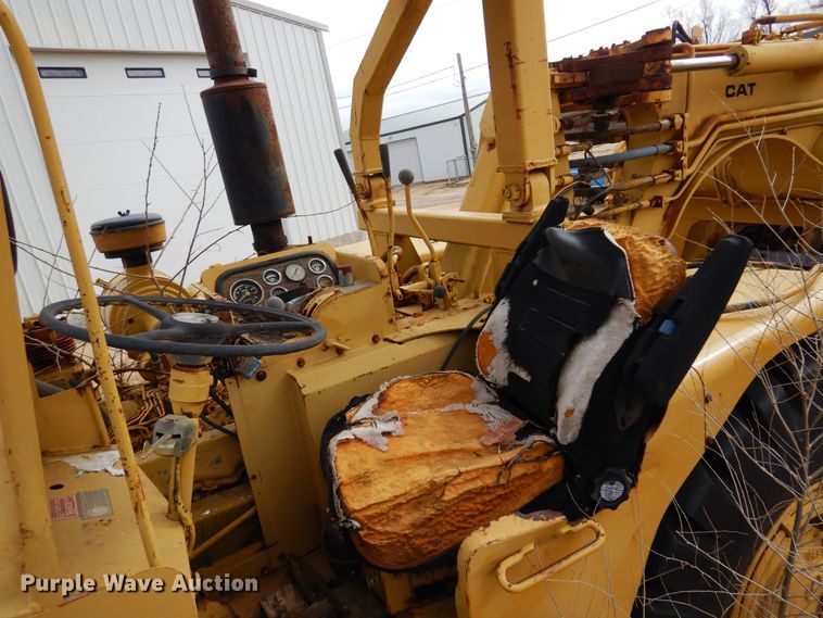 image for item DK4298 1970 Caterpillar 613  elevating scraper