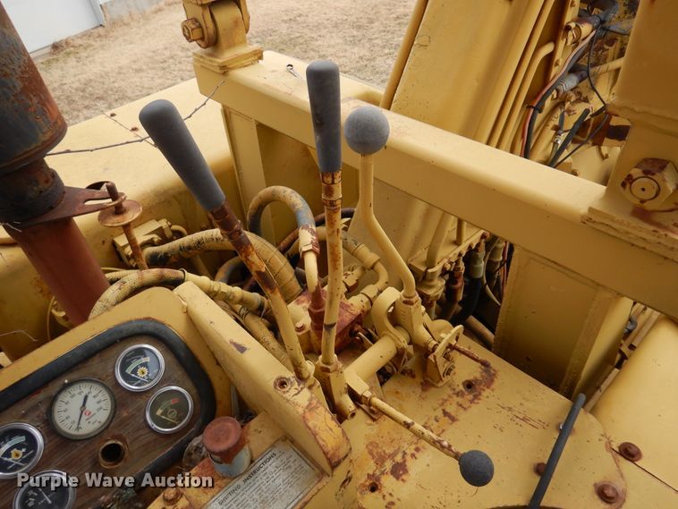 image for item DK4298 1970 Caterpillar 613  elevating scraper