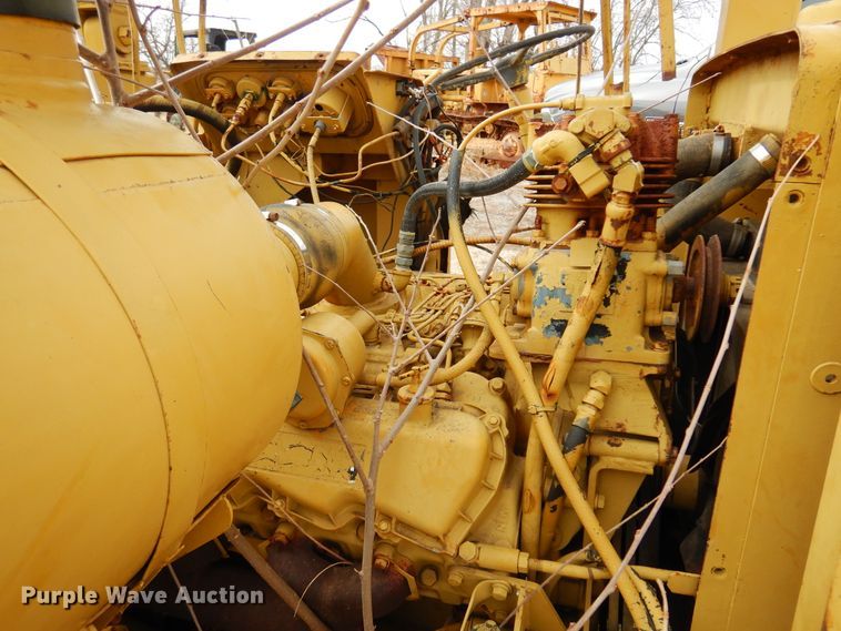 image for item DK4298 1970 Caterpillar 613  elevating scraper