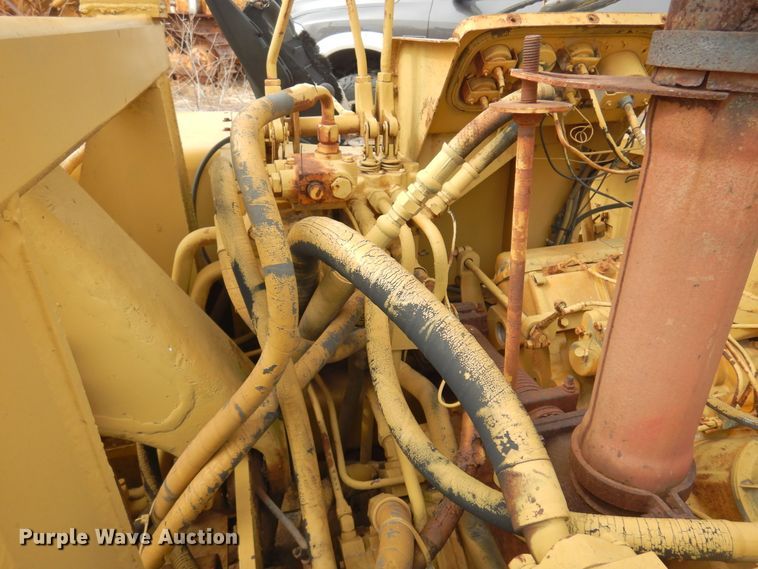 image for item DK4298 1970 Caterpillar 613  elevating scraper