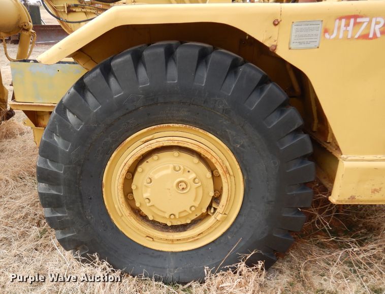 image for item DK4298 1970 Caterpillar 613  elevating scraper