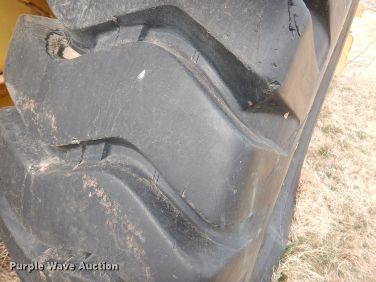 image for item DK4298 1970 Caterpillar 613  elevating scraper