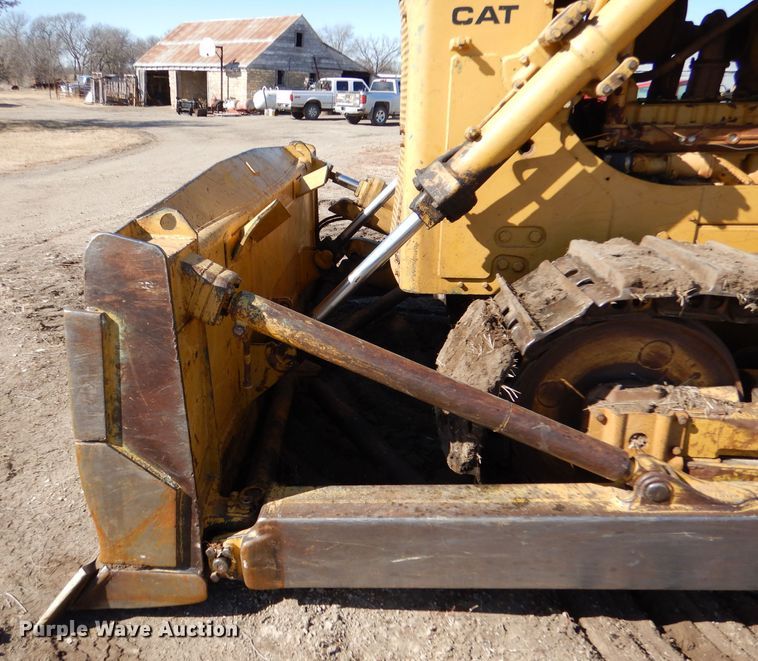 image for item DK7255 1971 Caterpillar D7F  dozer