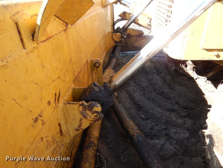 image for item DK7255 1971 Caterpillar D7F  dozer