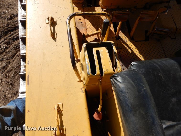 image for item DK7255 1971 Caterpillar D7F  dozer