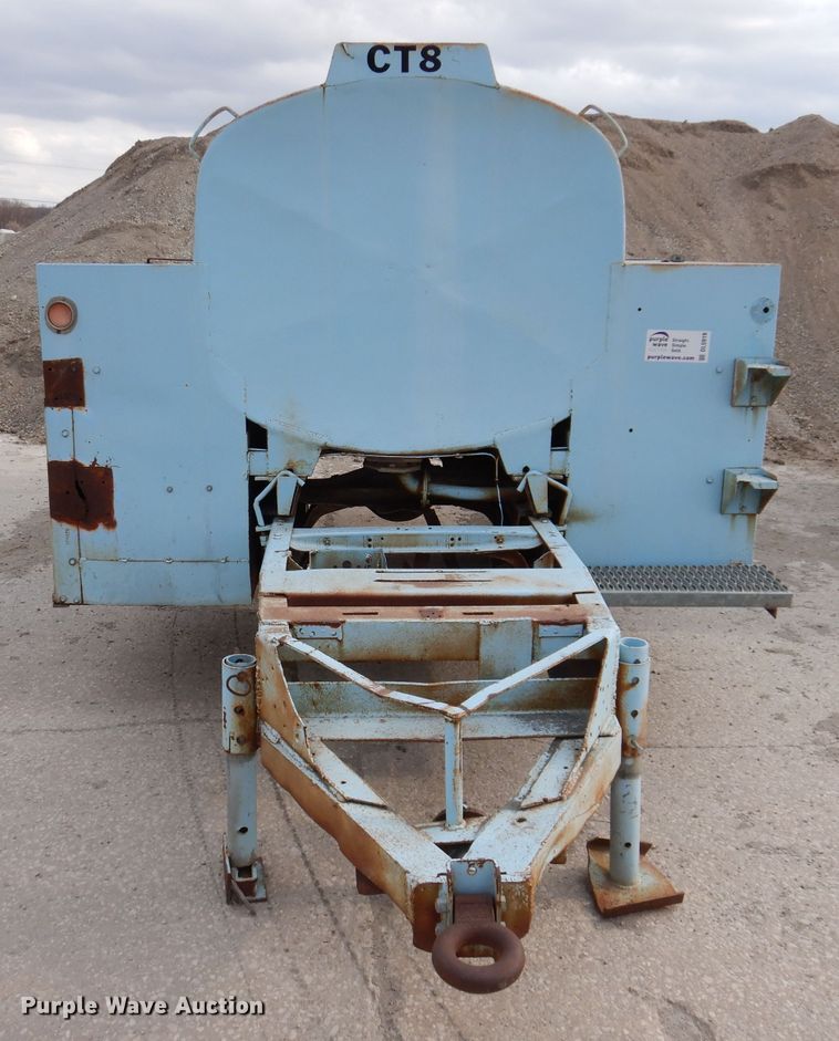 image for item DL5919 Fuel trailer