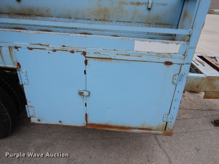 image for item DL5919 Fuel trailer