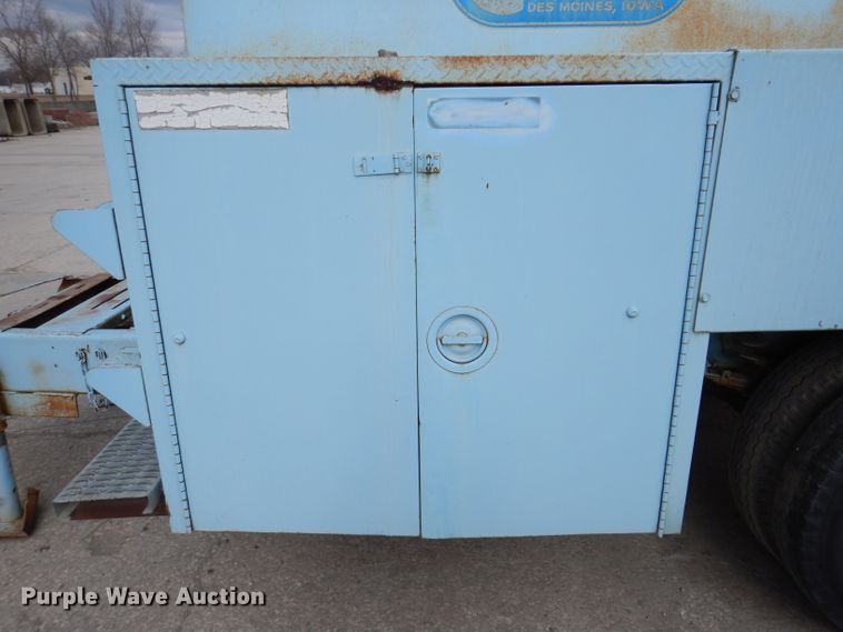 image for item DL5919 Fuel trailer