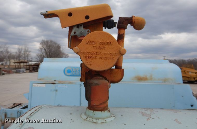 image for item DL5920 Fuel trailer