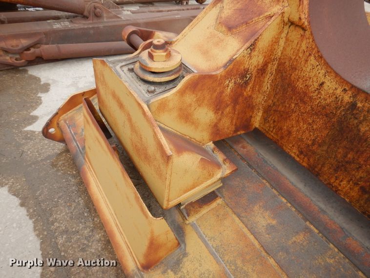 image for item DL5921 Caterpillar  11' W dozer blade