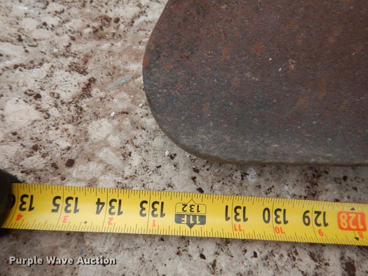 image for item DL5921 Caterpillar  11' W dozer blade