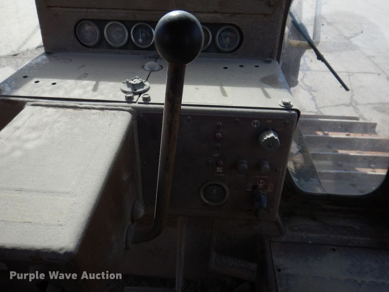 image for item DL5924 1977 Caterpillar D9H  dozer