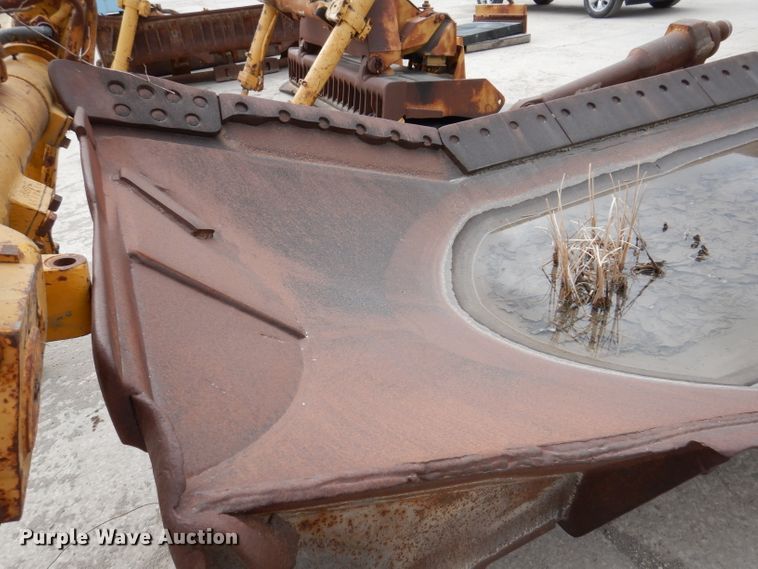 image for item DL5924 1977 Caterpillar D9H  dozer