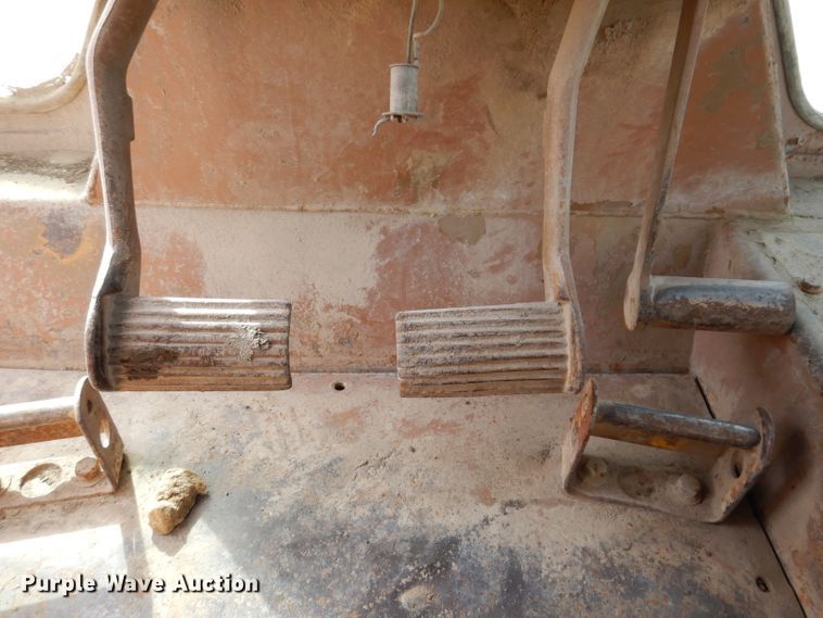 image for item DL5925 1980 Caterpillar D9H  dozer