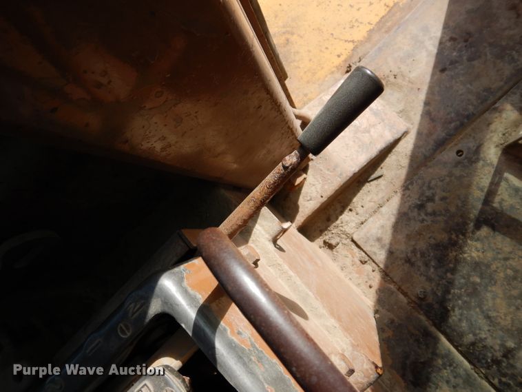 image for item DL5925 1980 Caterpillar D9H  dozer