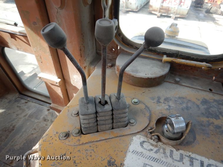 image for item DL5925 1980 Caterpillar D9H  dozer