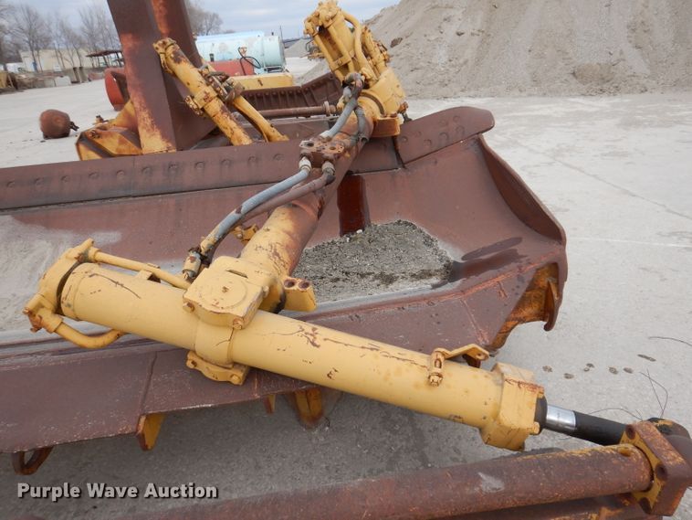 image for item DL5925 1980 Caterpillar D9H  dozer