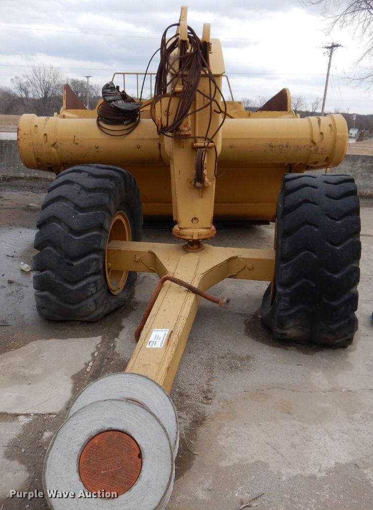 image for item DL5929 1961 Caterpillar 463  scraper