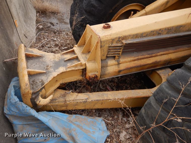 image for item DL5929 1961 Caterpillar 463  scraper