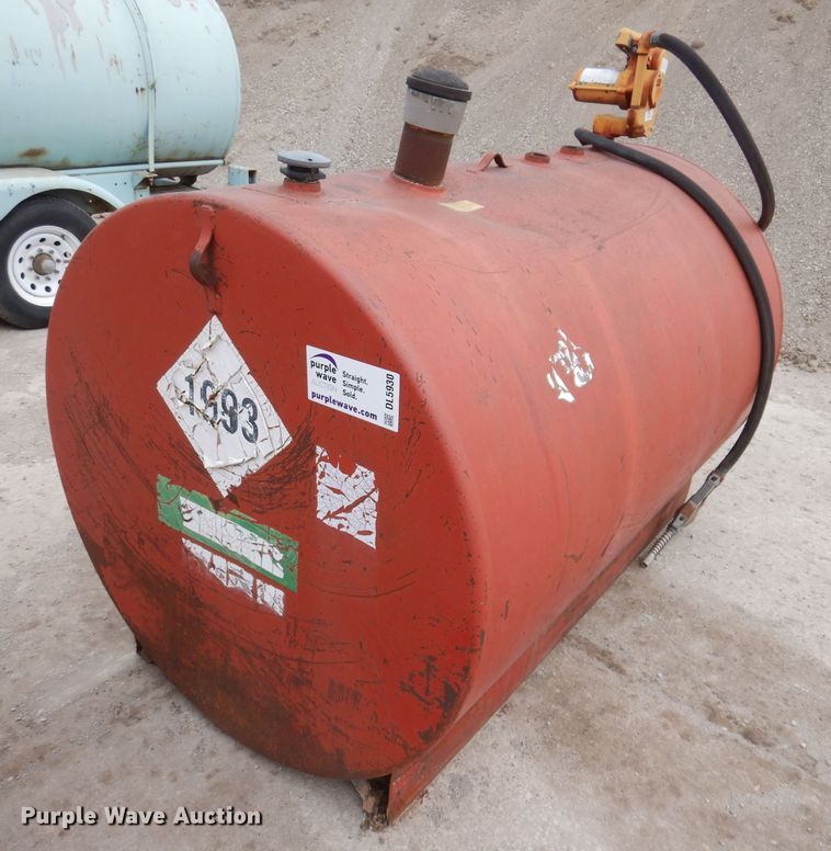 image for item DL5930 Fuel tank