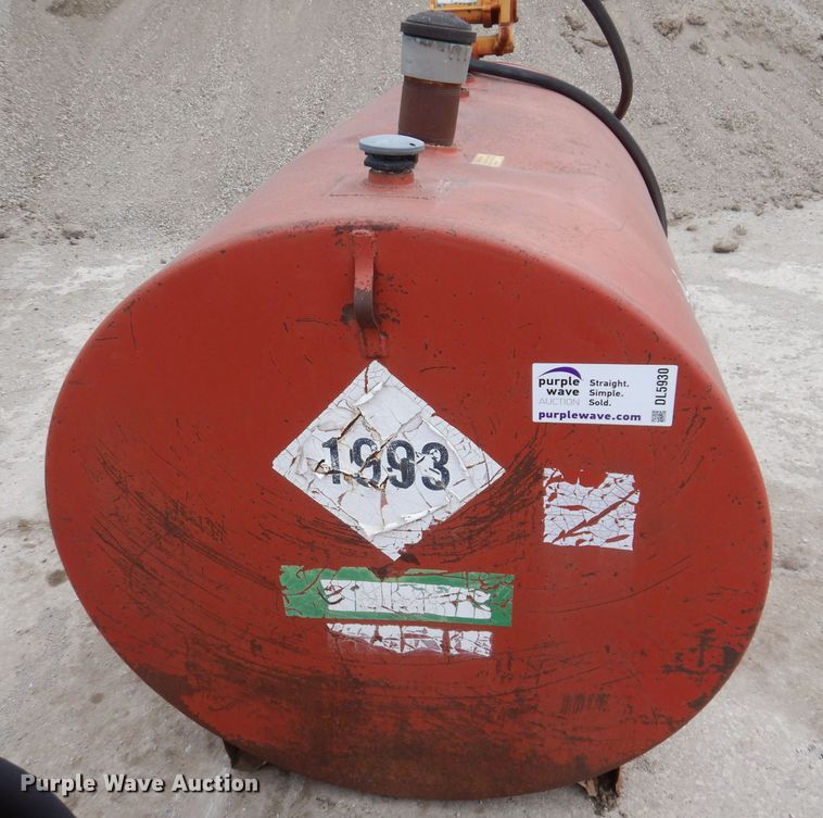 image for item DL5930 Fuel tank