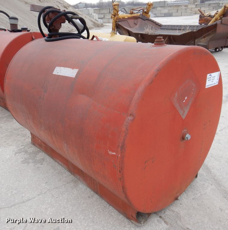 image for item DL5931 Fuel tank