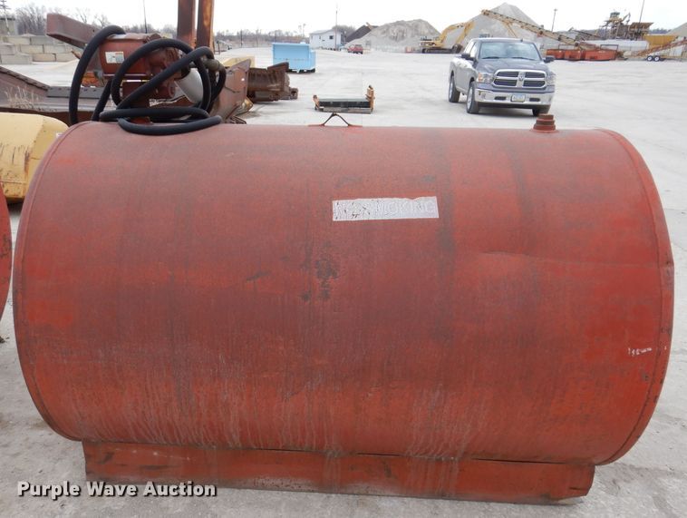 image for item DL5931 Fuel tank