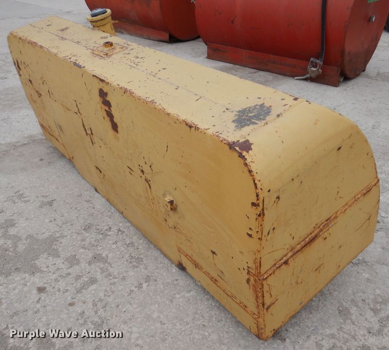 image for item DL5936 Caterpillar D9H  fuel tank