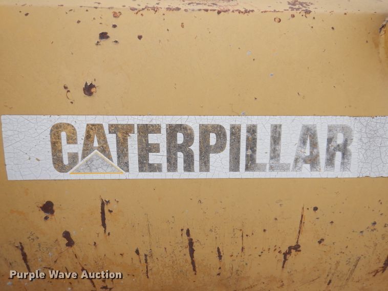 image for item DL5936 Caterpillar D9H  fuel tank
