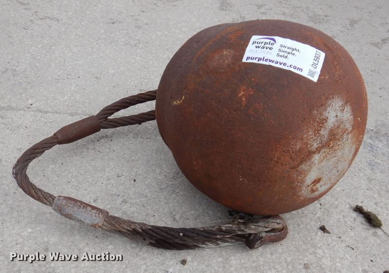 image for item DL5937 Wrecking ball