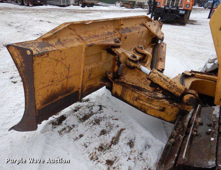 image for item DL5938 2000 Komatsu D41P-6  dozer