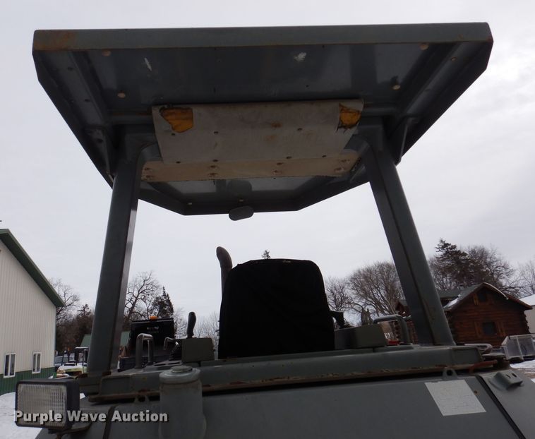 image for item DL5938 2000 Komatsu D41P-6  dozer