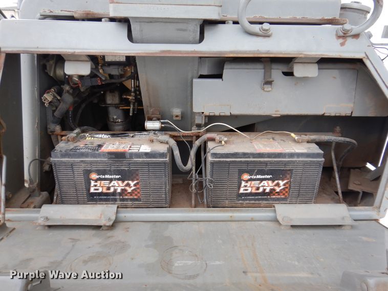 image for item DL5938 2000 Komatsu D41P-6  dozer