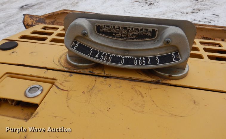 image for item DL5938 2000 Komatsu D41P-6  dozer