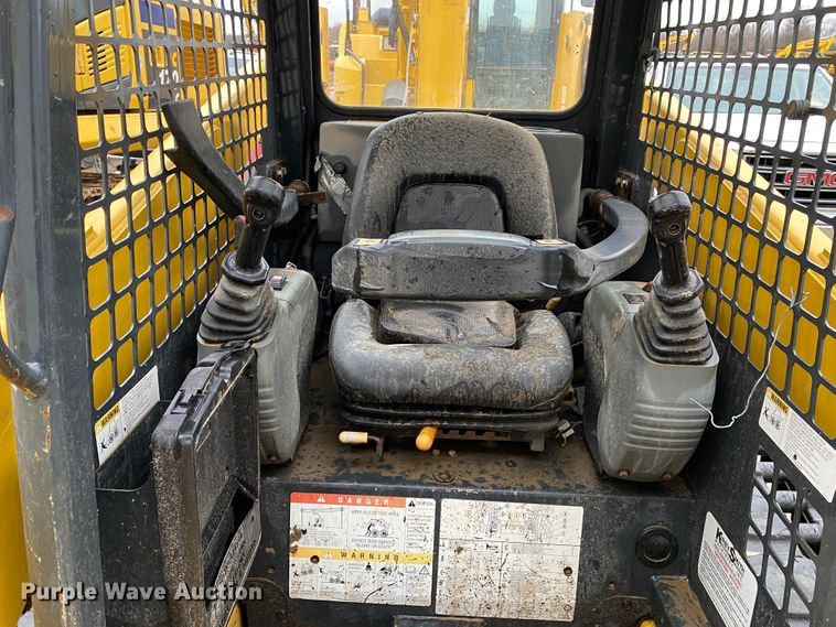 image for item DL6926 2007 Komatsu CK30  tracked skid steer loader